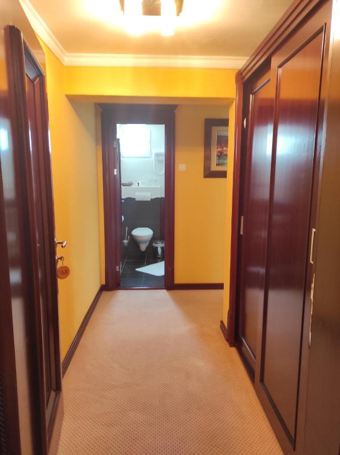 Mimoza Hotel 3*